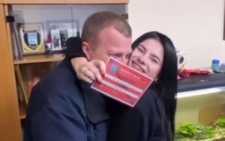 Подарував дівчині перепустку: відсторонили начальника патрульної поліції Львівщини