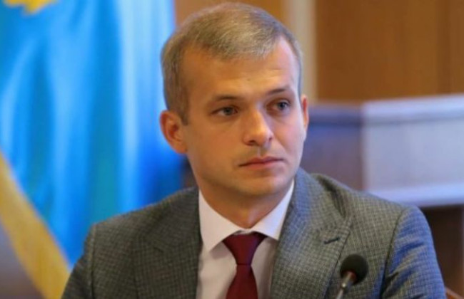 Звільненому заступнику міністра Василю Лозинському вручили підозру — ЗМІ