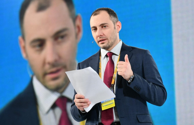 Кубраков доручив розпочати перевірку усіх діючих проєктів Мінрегону після викриття Лозинського