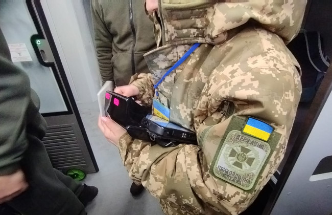 В поезде «Рахов – Валя-Вишеулуй», который недавно начал курсировать, разоблачили попытку незаконного пересечения границы