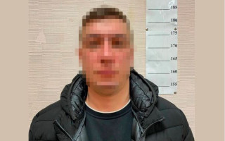 Киянина судитимуть за знущання над 60-річним батьком