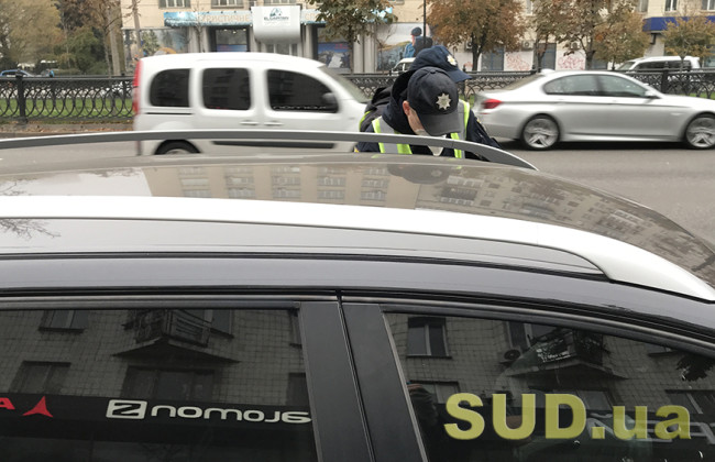 Поліцейські вмовили водія відмовитись від огляду на стан сп’яніння, щоб скласти протокол по ст. 130: що вирішив суд