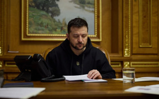 Зеленський подякував Шольцу за рішення про передачу Україні роти танків Leopard 2