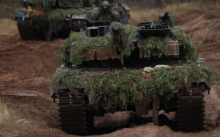 Європа готується передати Україні близько 80 танків Leopard-2, — ЗМІ