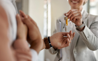 Чи опадатковується сума витрат, понесена орендарем у зв’язку з поліпшенням об’єкта оренди, при його поверненні орендодавцю