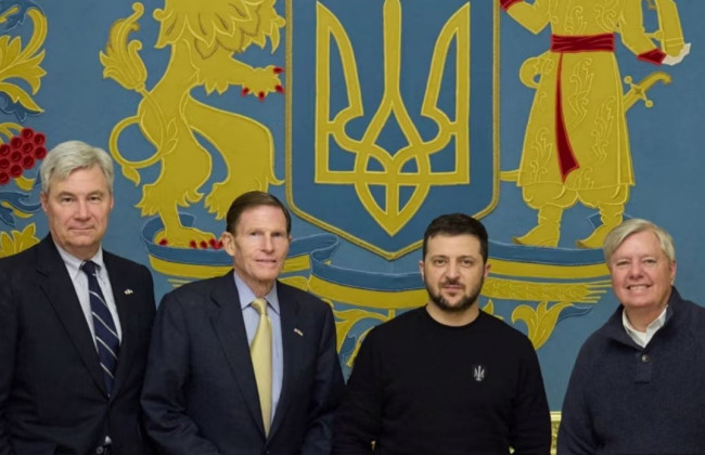 Американские сенаторы призывают Байдена передать Украине истребители F-16 и ракетные комплексы ATACMS