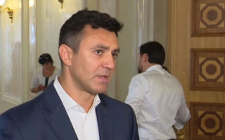 У Держприкордонслужбі пояснили, чи законно Тищенко виїхав за кордон