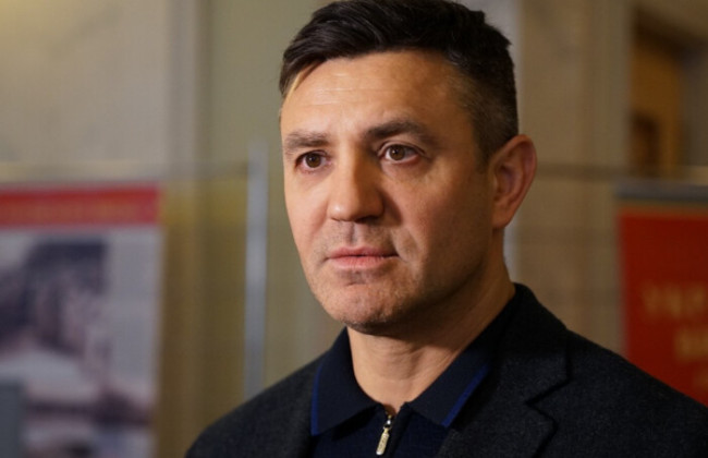 Миколу Тищенка звільнили з посади заступника голови фракції «Слуга народу» та виключили з партії