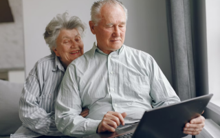 В ПФУ розповіли, що потрібно зробити пенсіонеру для перерахування виплат органами Пенсійного фонду на поточний рахунок у банку