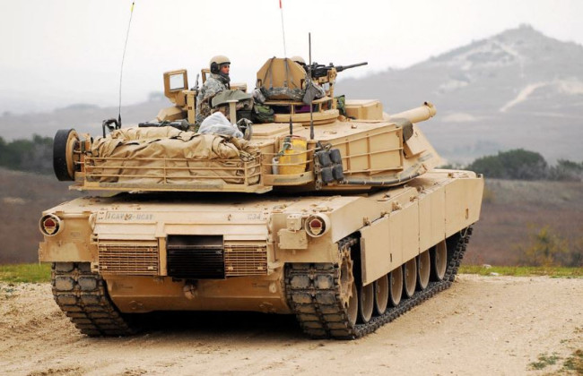 США обіцяють надати сучасну модифікацію танків Abrams M1A2