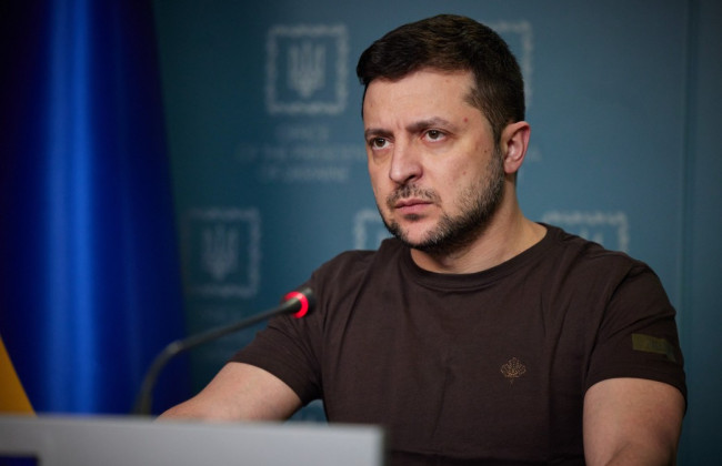 Будь-який виїзд чиновників за кордон має відповідати рішенню РНБО, — Зеленський