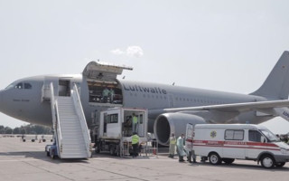 Чи можуть українці виїжджати за кордон на лікування під час воєнного стану: відповідь МОЗ