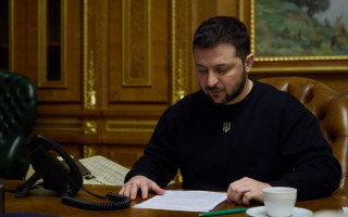 Зеленський підписав закон, яким дозволяється оплачувати податки та комуналку електронними грошима