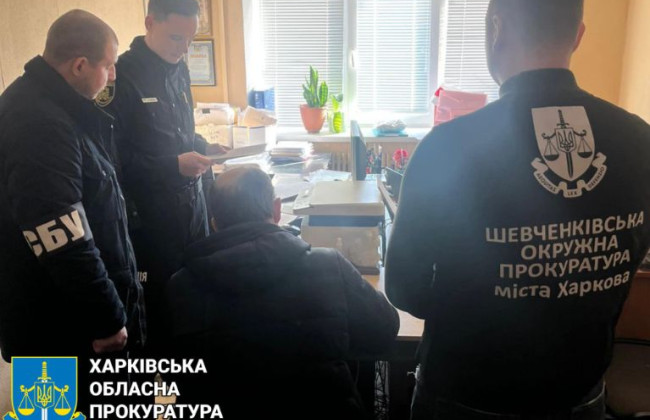 Заволоділи бюджетними коштами при ремонті доріг у Харкові: підозрюються дві особи