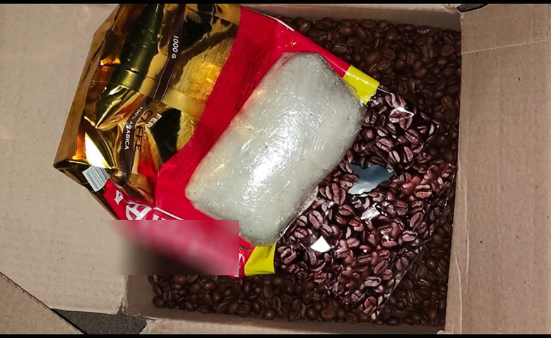 Збував наркотики у пакунках з кавою: зловмиснику загрожує до 12 років ув’язнення
