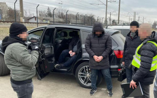 Многодетный отец или волонтер: разоблачена очередная схема незаконного выезда за границу