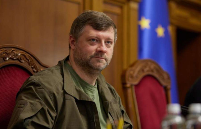 У «Слузі народу» хочуть майже на 2 мільярди скоротити видатки на ремонт та реконструкцію інфраструктури та будинків, які постраждали через агресію РФ