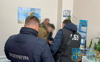 Зливав інформацію ворогу під час боїв за Київщину: співробітника «Укроборонпрому» підозрюють у державній зраді