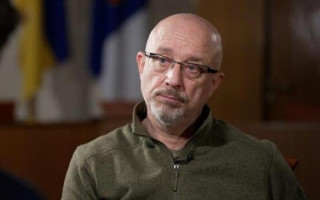 Україна не буде бити по рф далекобійними ракетами, — Резніков