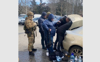 Вимагав 60 тисяч доларів: СБУ затримала чиновника Одеської військової адміністрації