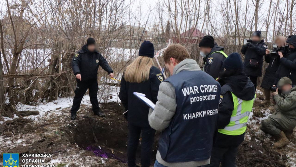 Расстрел автоколонны в пгт Боровая Харьковской области: правоохранители эксгумировали тело еще одной жертвы