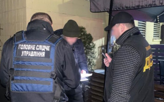 Водій президента НААН «працював» відразу у 6 держструктурах: розкрили схему