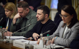 Здавати Бахмут ніхто не буде, — запевнив Зеленський