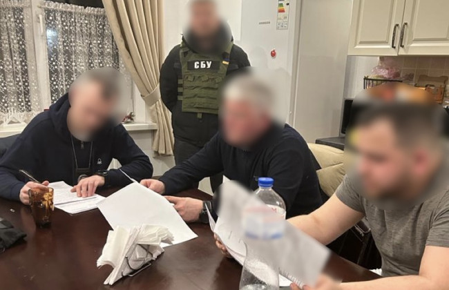 Растрата 120 млн грн на закупки продуктов для военных: подозревают двух руководителей предприятий