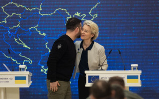 ЄС надасть Україні перший мільярд на відновлення після війни – Урсула фон дер Ляєн