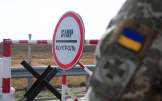 Як жінки-посадовиці можуть безперешкодно відвідувати своїх дітей за кордоном, інфографіка