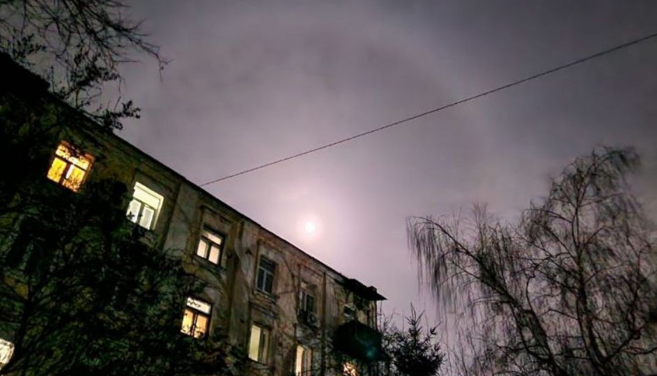 В небе над Киевом заметили уникальное природное явление, фото