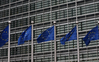 ЄС офіційно затвердив стелі цін на нафтопродукти РФ