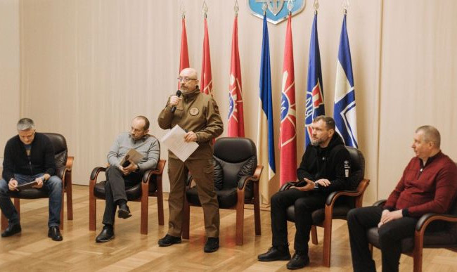 Украине нужны сотни тысяч БПЛА, — Резников