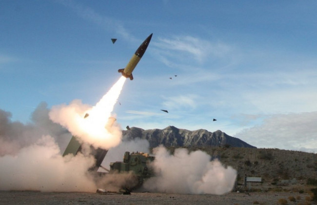 Радник Залужного: Поки в Україні є російська лінія фронту, вона має бути під вогнем DPICM і ATACMS