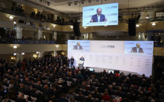 Рішення щодо поставки Україні винищувачів має бути прийняте одноголосно західними союзниками, – посол Польщі в Німеччині