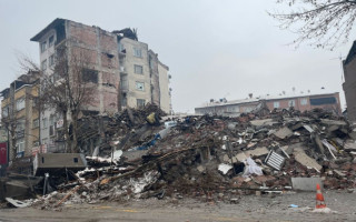 Смертоносний землетрус в Туреччині: кількість жертв перевищила 3,5 тисячі
