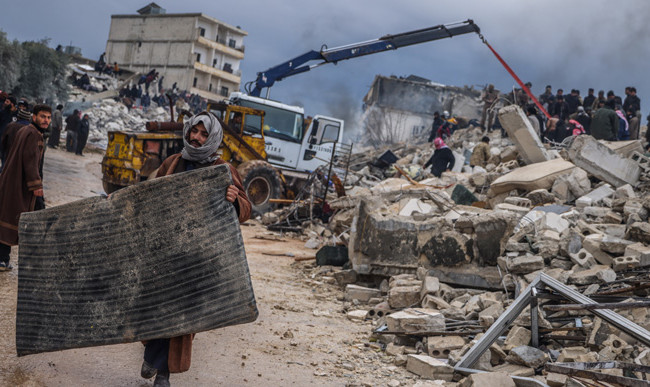 Двох українців, які вважались загиблими внаслідок землетрусу в Туреччині, врятували, – посольство