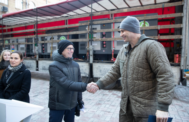 Теплопостачання в оселі киян: Данія передала столиці 8 потужних генераторів, які встановлять у котельнях