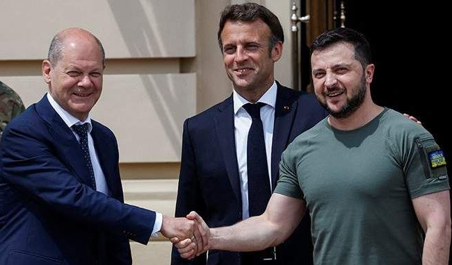 Шольц летит в Париж для встречи с Зеленским и Макроном, — СМИ