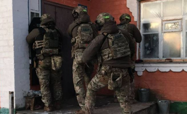 Здавав колег росіянам: експравоохоронцю з Бердянська повідомили про підозру