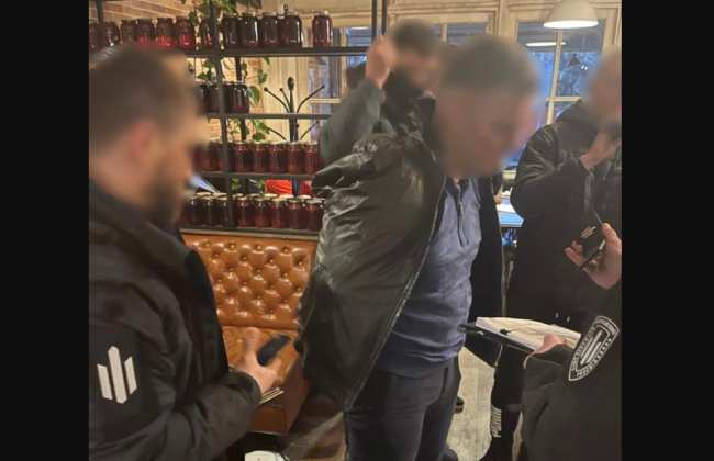 $4 000 за беспрепятственную перевозку зерна: разоблачен таможенник