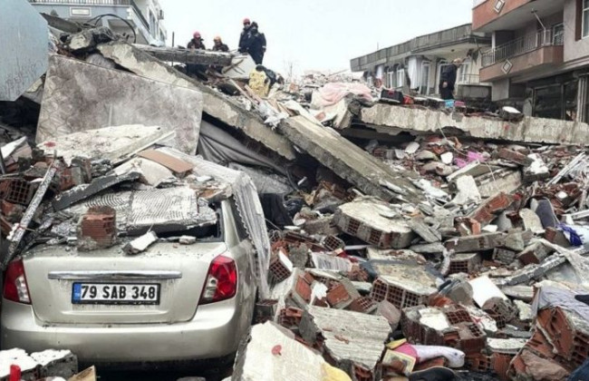 Новонароджені під завалами: у Туреччині та Сирії тривають рятувально-пошукові роботи