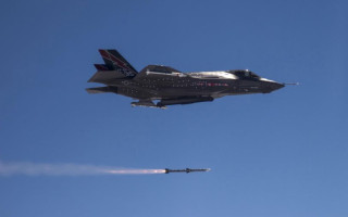 США збили ще один аеростат, цього разу над Аляскою