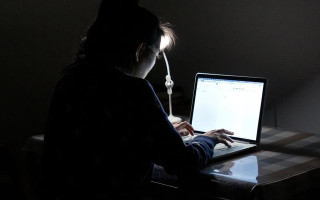 Можно ли квалифицировать отсутствие света как форс-мажор, вызывающий вынужденный простой работника