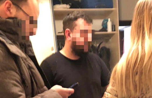 Содействовал незаконной регистрации препарата: экс-заместителю главы Минздрава Александру Комариде сообщили о подозрении