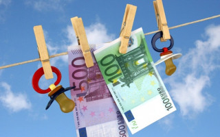 Чи призначать субсидію, якщо у складі домогосподарства є особи, які мають заборгованість з виплати аліментів понад три місяці