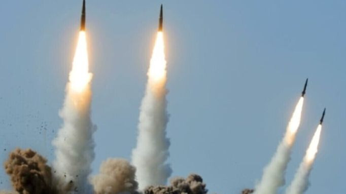 рф может готовить массированную ракетную атаку на 24 февраля — спикер ОК «Юг» Гуменюк
