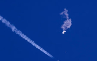 В США сбили неопознанный восьмиугольный объект над озером Гурон, видео