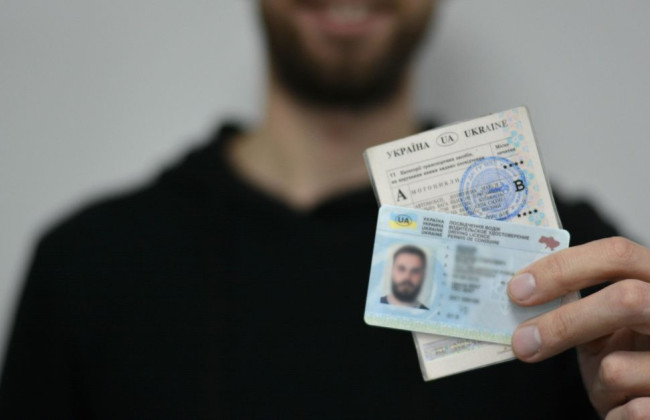 У Чехії працюють центри, де українці можуть обміняти посвідчення водія