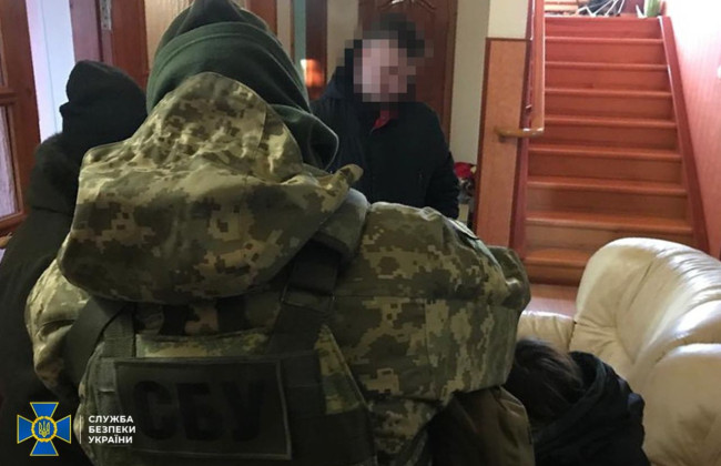 Мріяв стати до лав «народної міліції днр» і збирав для ворога розвіддані: затримали жителя Слов’янська